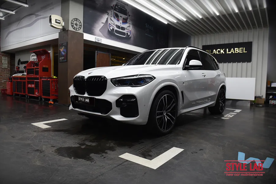 BMW X5 G05 PPF施工事例｜費用目安と仕上がり 施工写真 1-1