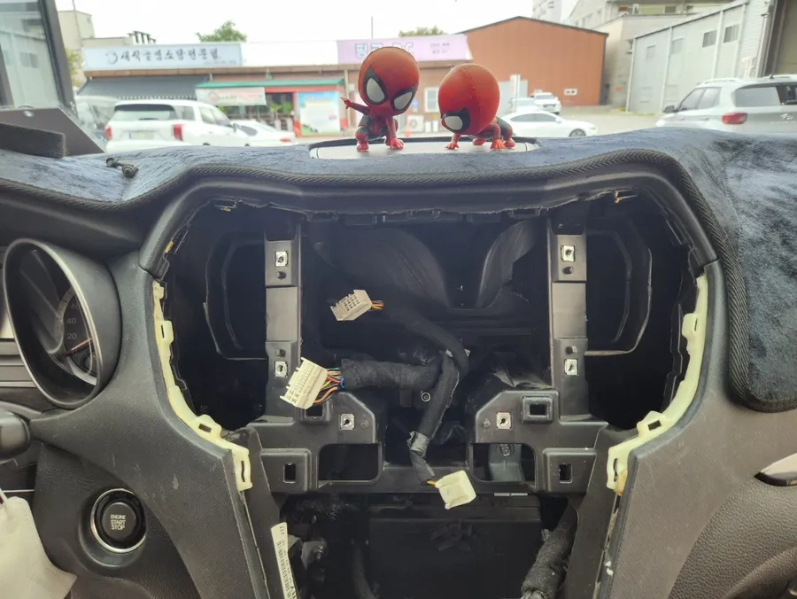 Hyundai Santa Fe DM Navigation Retrofit Review photo 9