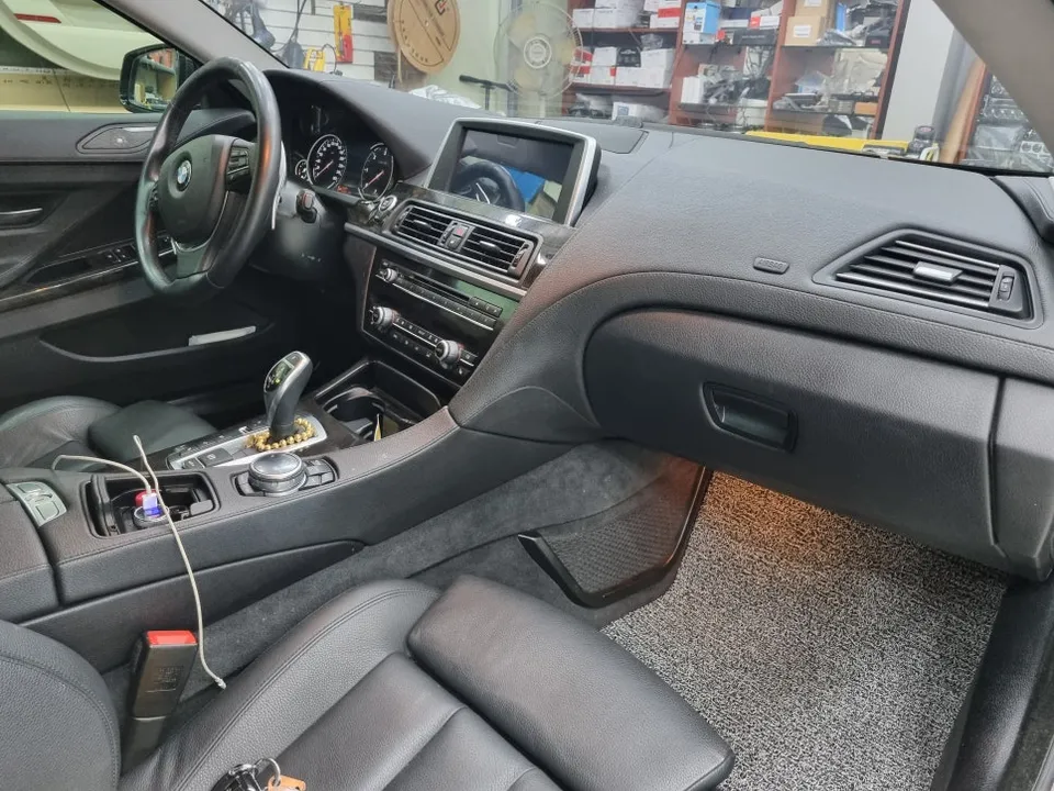 BMW 6 Series ambient lighting - BMW 6 Series Ambient Lighting Review — Under $400 photo 2
