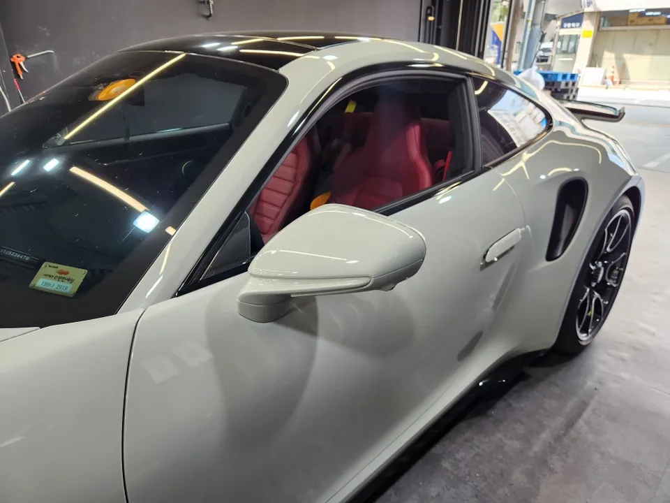ポルシェ911のPPF施工事例|費用目安と仕上がり 施工写真 1-2