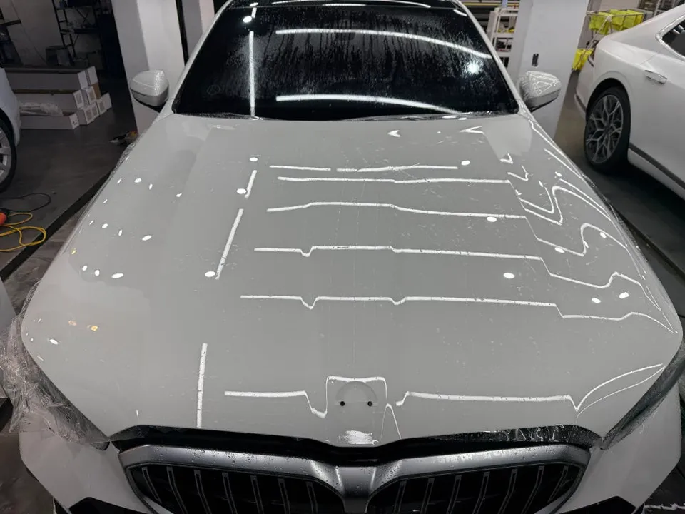 BMW 5 Series G60 PPF施工事例|費用目安と仕上がり 施工写真 2-3