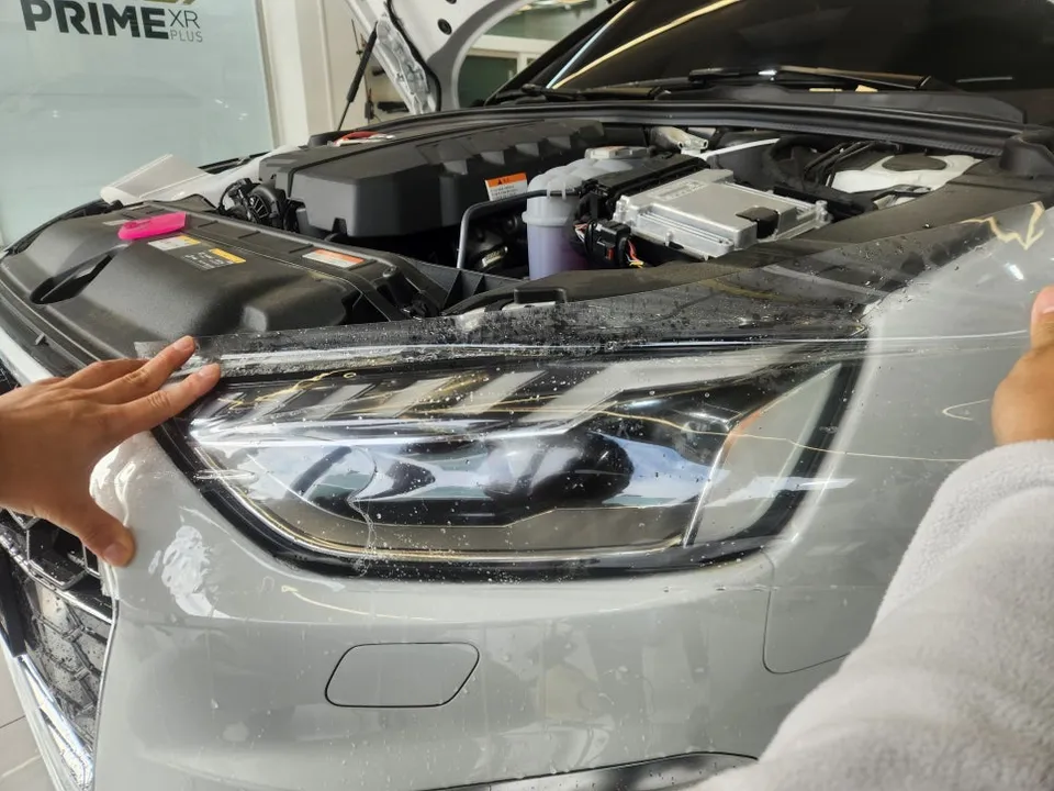 Audi A4 PPF施工事例：費用目安と仕上がり 施工写真 1-2