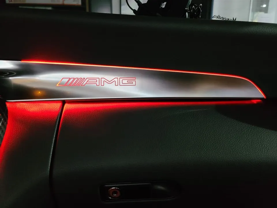 Mercedes-Benz C-Class Cabriolet ambient lighting - Mercedes-Benz C-Class Cabriolet Ambient Lighting Upgrade Review photo 4