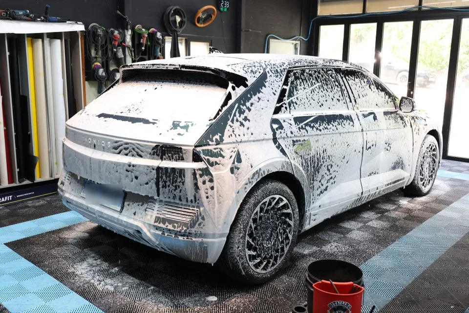 Hyundai IONIQ Ceramic Coating Review — Enhanced Protection photo 2