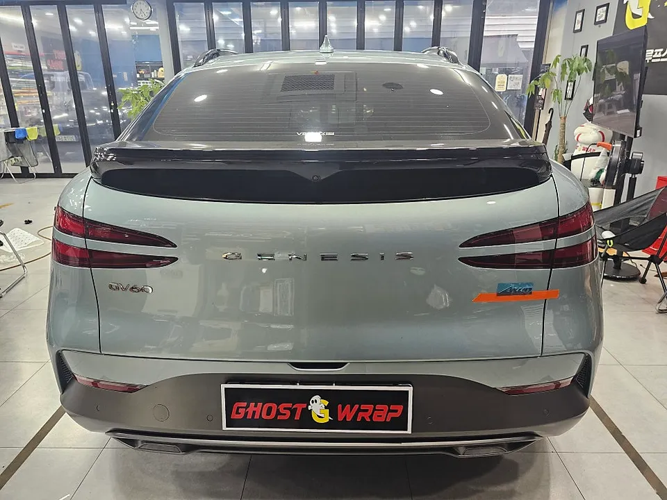 Genesis GV60のカーラッピング事例|費用目安・仕上がり 施工写真 4-2