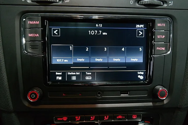 Volkswagen Golf 6th Gen oem options - Volkswagen Golf 6th Gen RCD330 Plus Upgrade Review photo 5