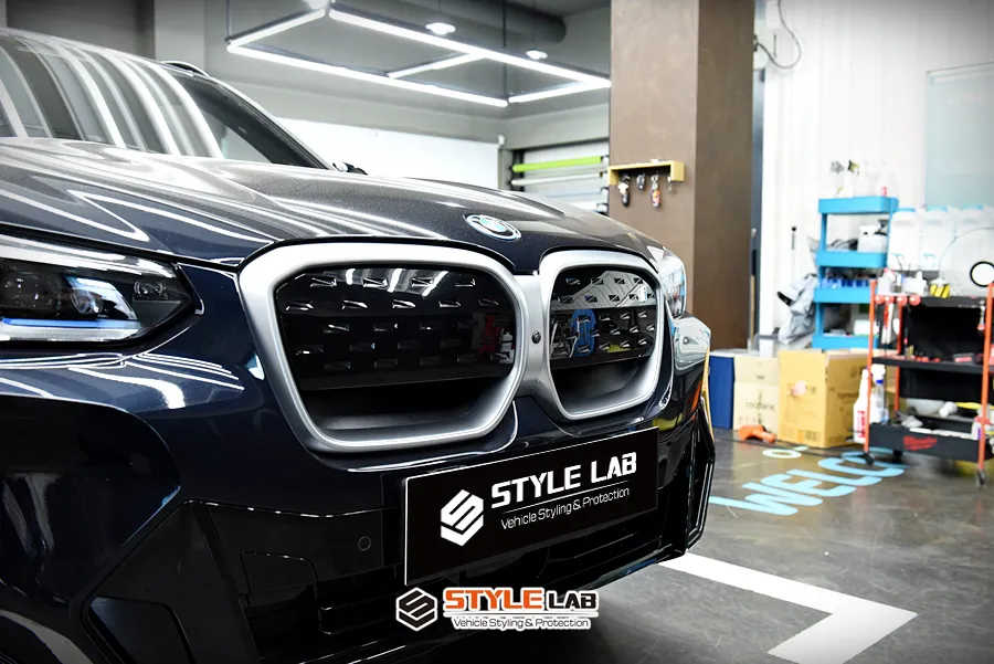 BMW iX3 vinyl wrap - BMW iX3 Vinyl Wrap Review: Enhanced Style & Protection photo 5