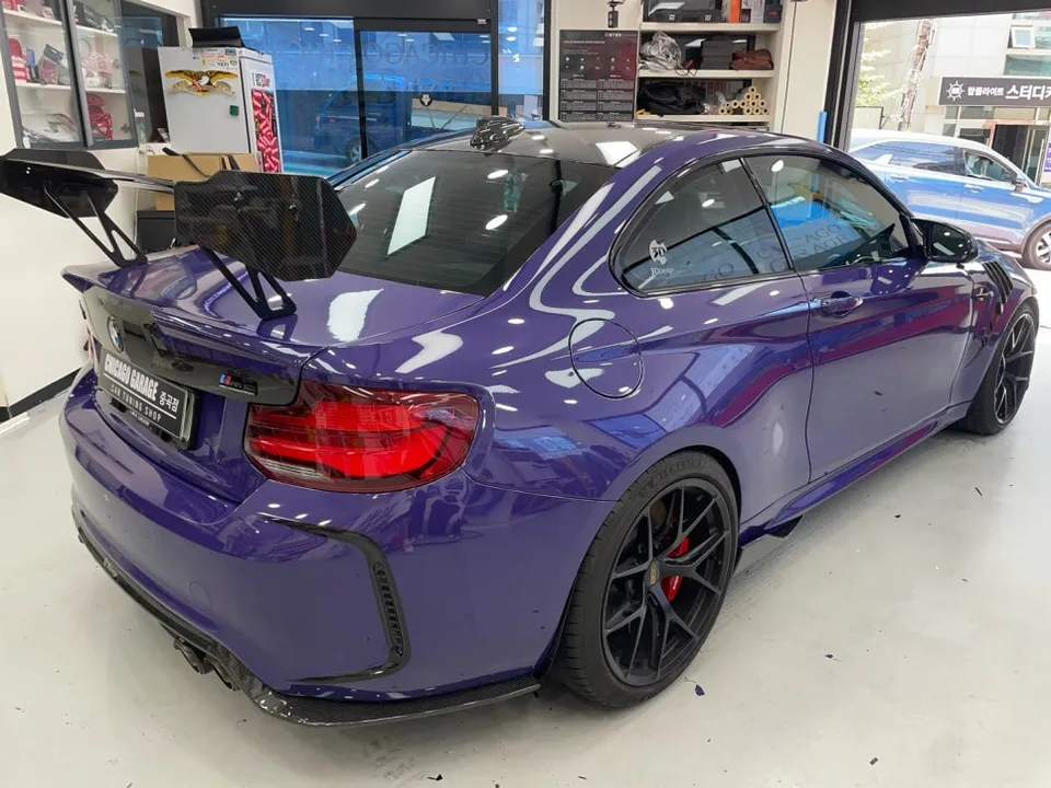 BMW M2 vinyl wrap - BMW M2 Vinyl Wrap Review: Expert Installation Matters photo 4
