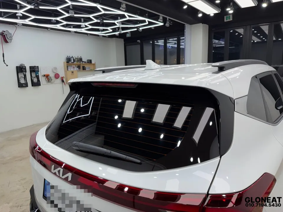 Kia Seltosのカーフィルム施工事例｜費用目安・仕上がり 施工写真 1-3
