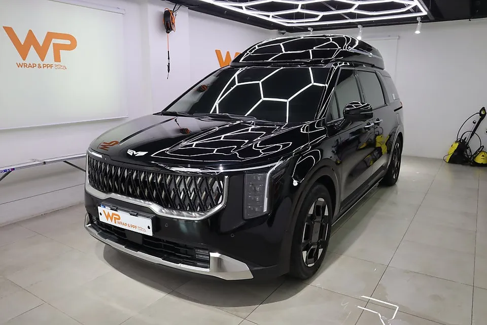 Kia Carnival Hi-Limousineのカーラッピング事例|費用目安・仕上がり 写真