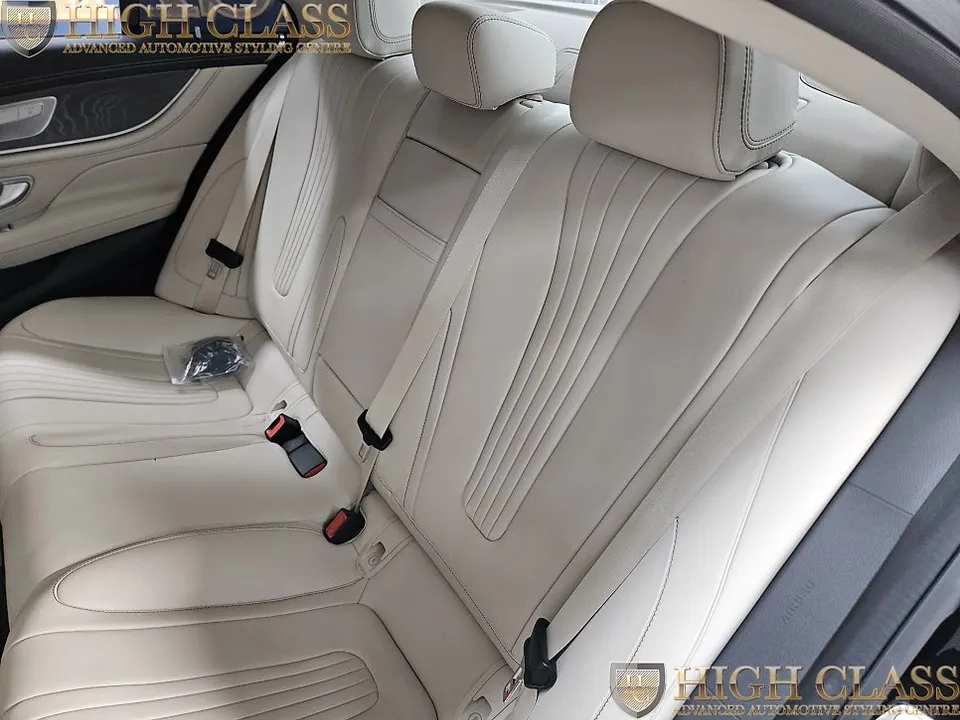 Mercedes-Benz CLS interior customization - Mercedes-Benz CLS Interior Customization Review: Red Seatbelts photo 4