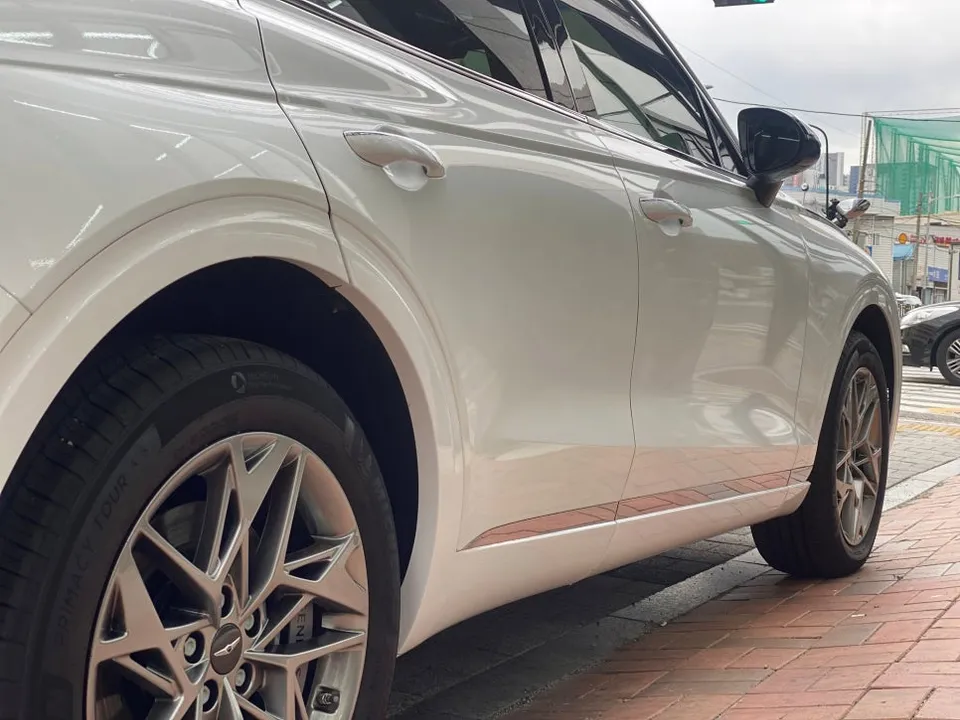 Hyundai GV70のPPF施工事例|費用目安と仕上がり 施工写真 1-3