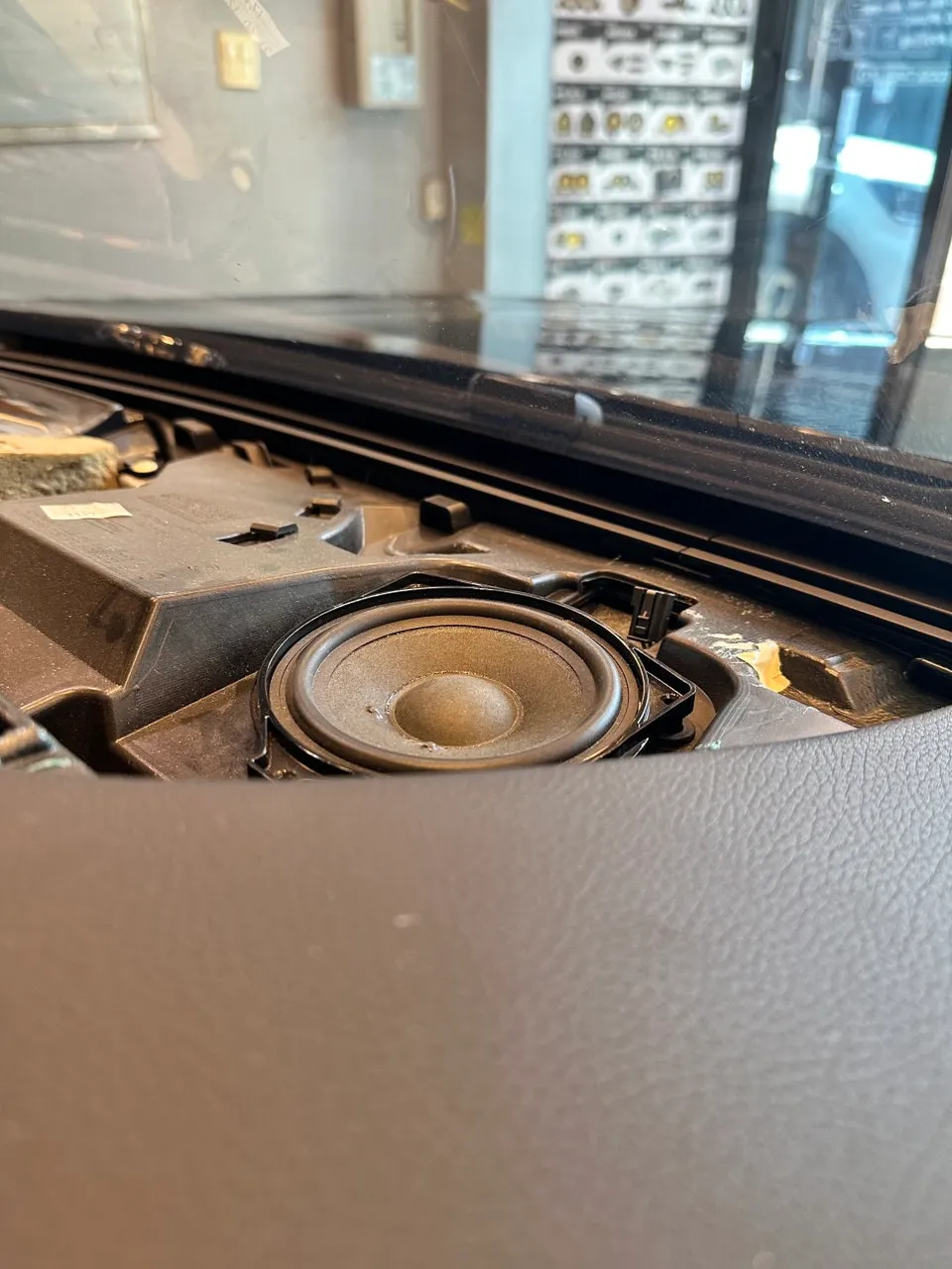 Mercedes-Benz S-Class W222のカーオーディオ施工事例 施工写真 2
