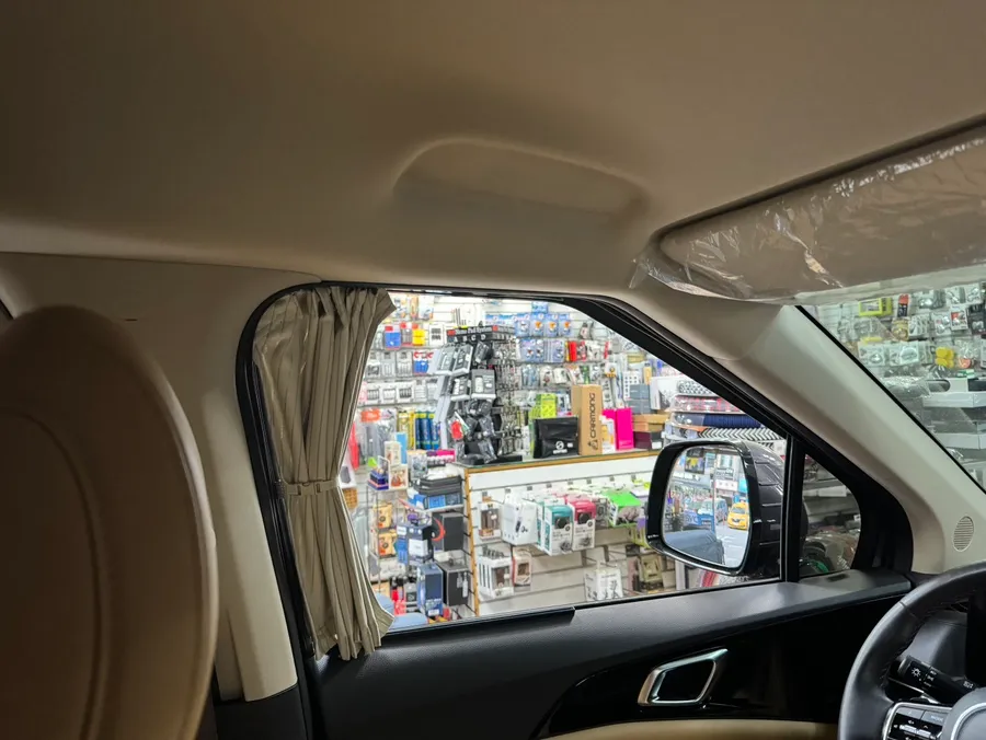 Kia Carnival KA4 car accessories - Kia Carnival KA4 Curtain Review — Enhanced Privacy & Comfort photo 3