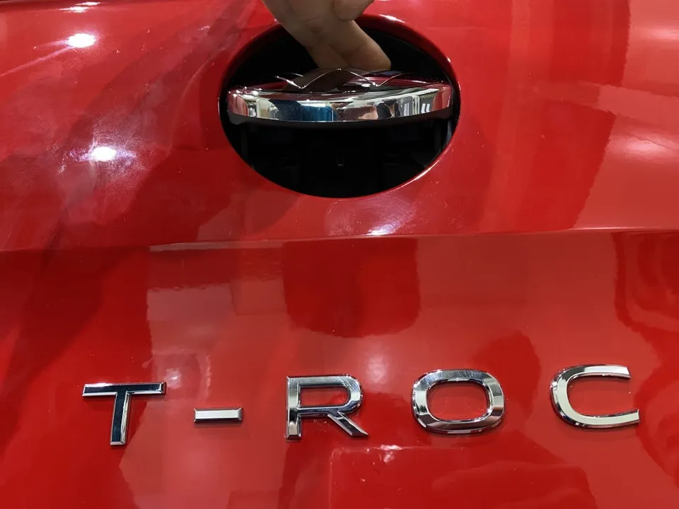 Volkswagen T-Roc oem options - Volkswagen T-Roc Oem Options Installation Review — Cost photo 4
