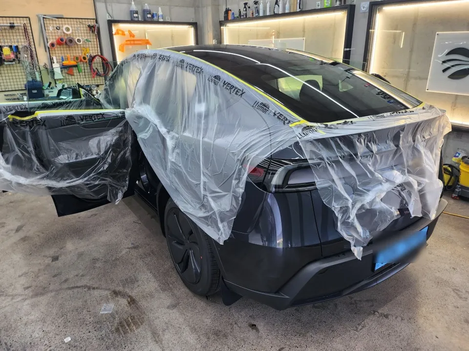 Tesla Model YのPPF施工事例｜費用目安と仕上がり 施工写真 3-3