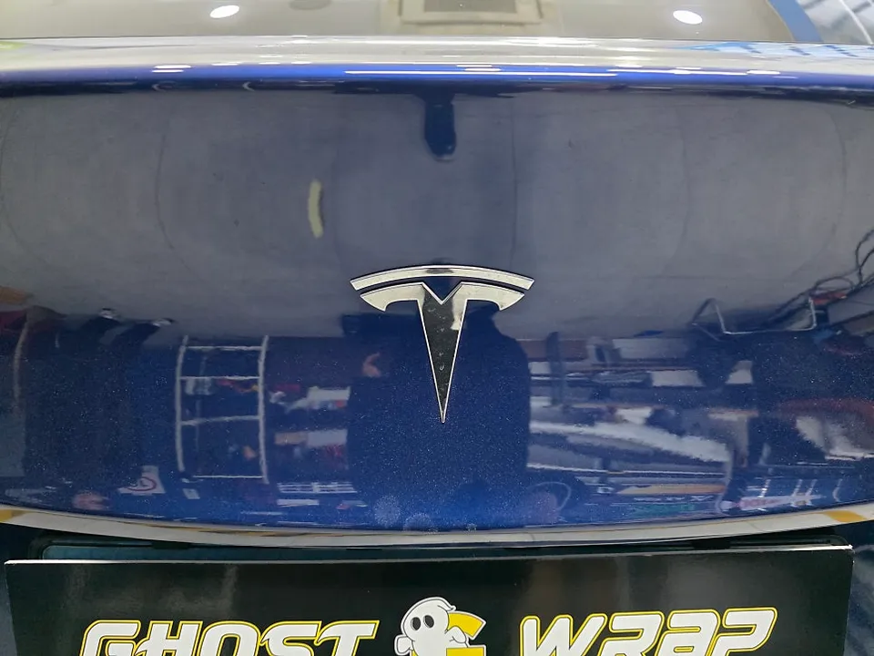Tesla Model Y ambient lighting - Tesla Model Y Ambient Lighting Review: Before & After photo 5