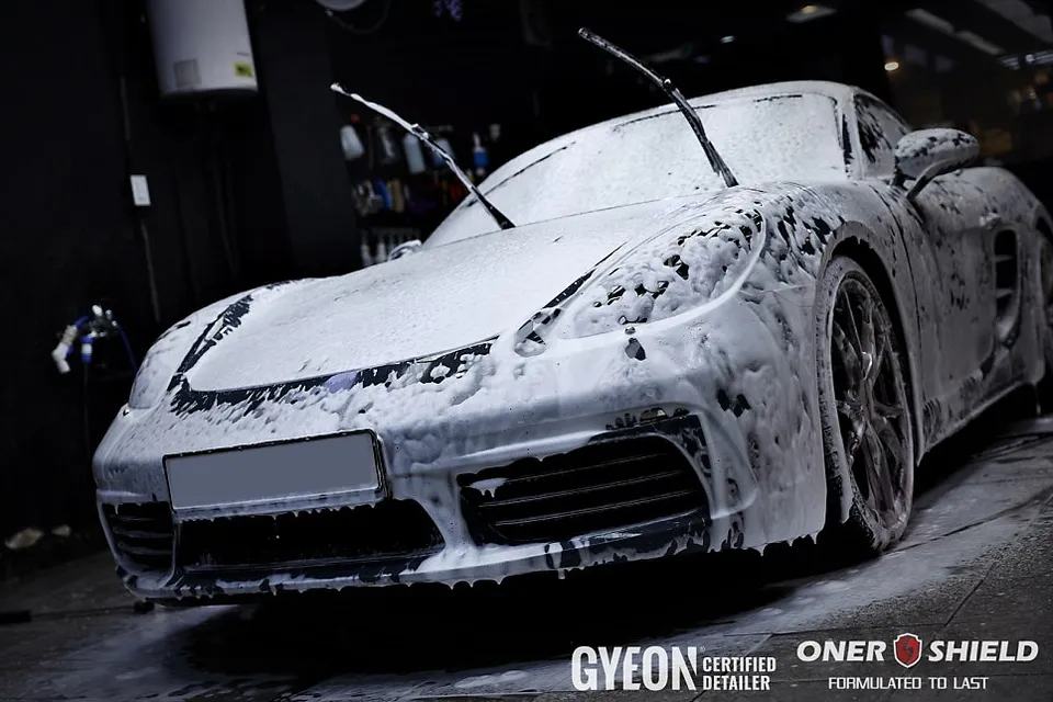 Porsche 718 Boxsterのガラスコーティング事例 施工写真 3-1