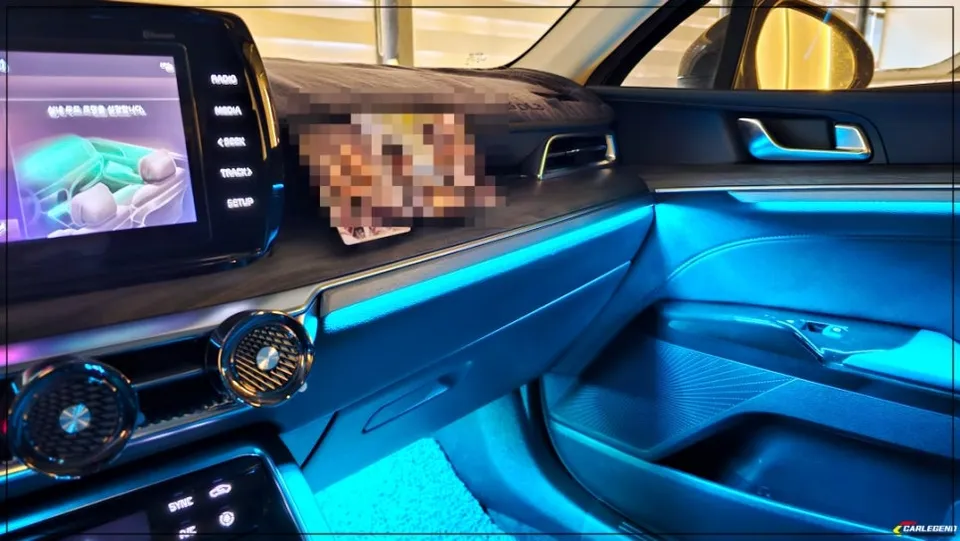 Kia K5 DL3 ambient lighting - Kia K5 DL3 Ambient Lighting Review — OEM Sync Install photo 5