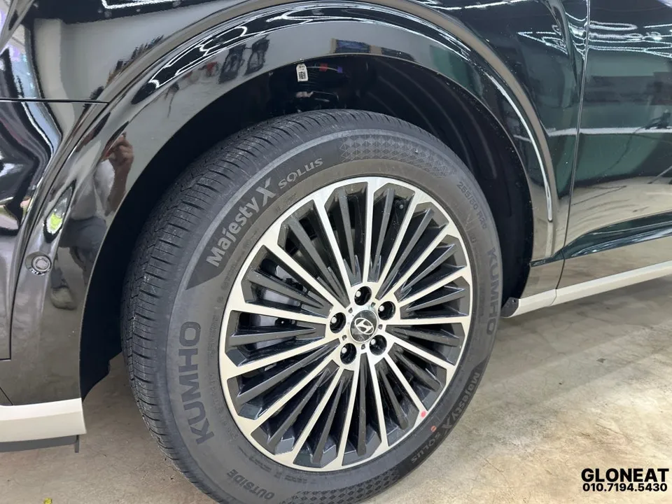 Hyundai Palisade LX3のカーラッピング事例|費用目安・仕上がり 施工写真 2-1