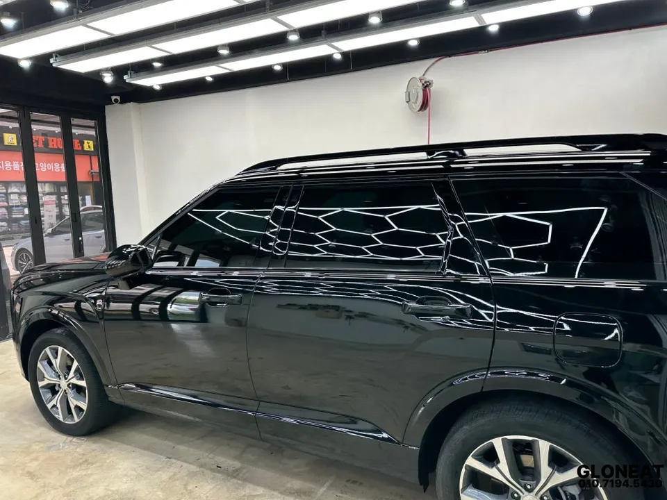 Hyundai Palisade LX3のカーラッピング事例|費用目安・仕上がり 施工写真 2-3