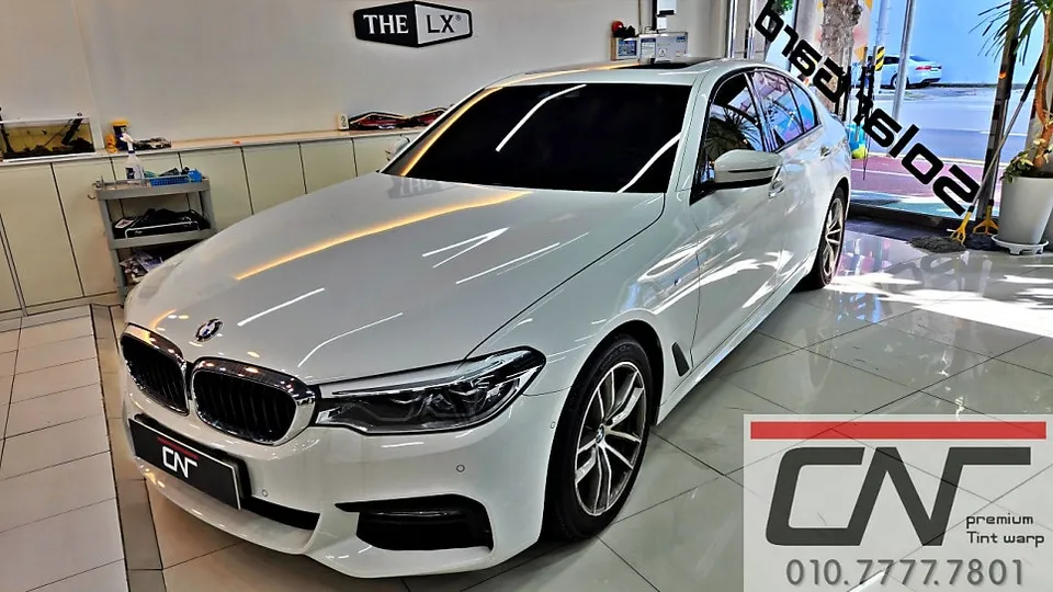 BMW 5 Seriesのカーフィルム施工事例｜費用目安・仕上がり 施工写真 1-2