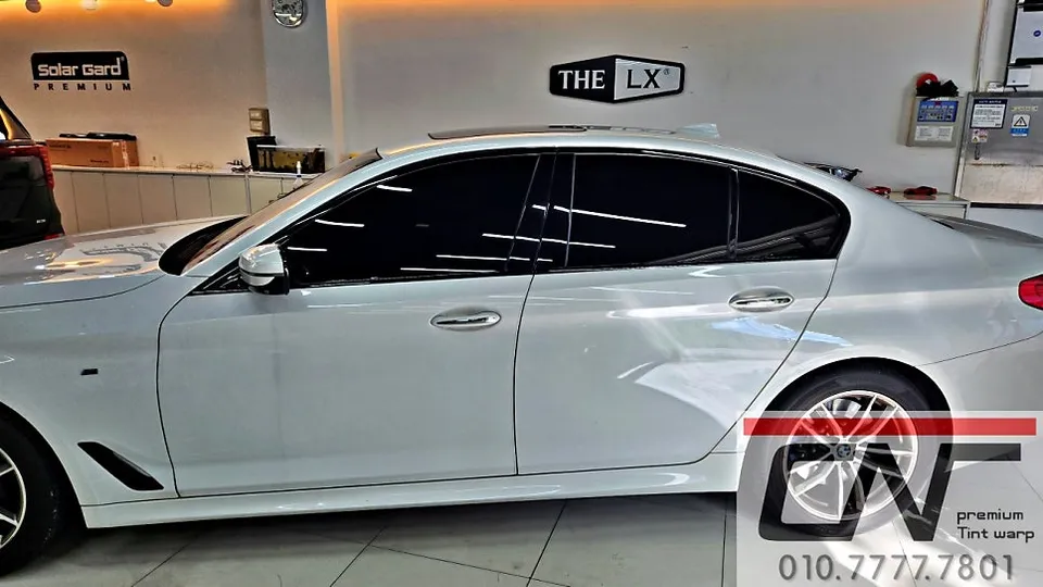 BMW 5 Seriesのカーフィルム施工事例｜費用目安・仕上がり 施工写真 3-2