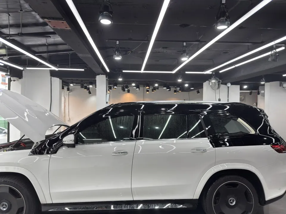 Mercedes-Benz GLSのカーラッピング事例|費用目安・仕上がり 施工写真 3-3