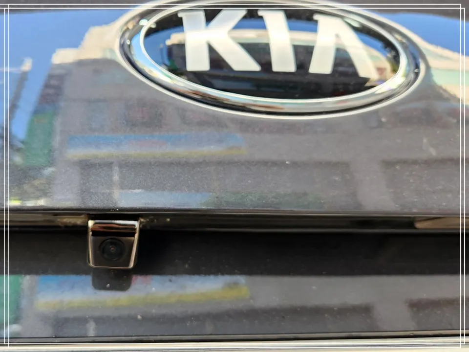 Kia SorentoのAndroid Auto・CarPlay取付事例 施工写真 2-2