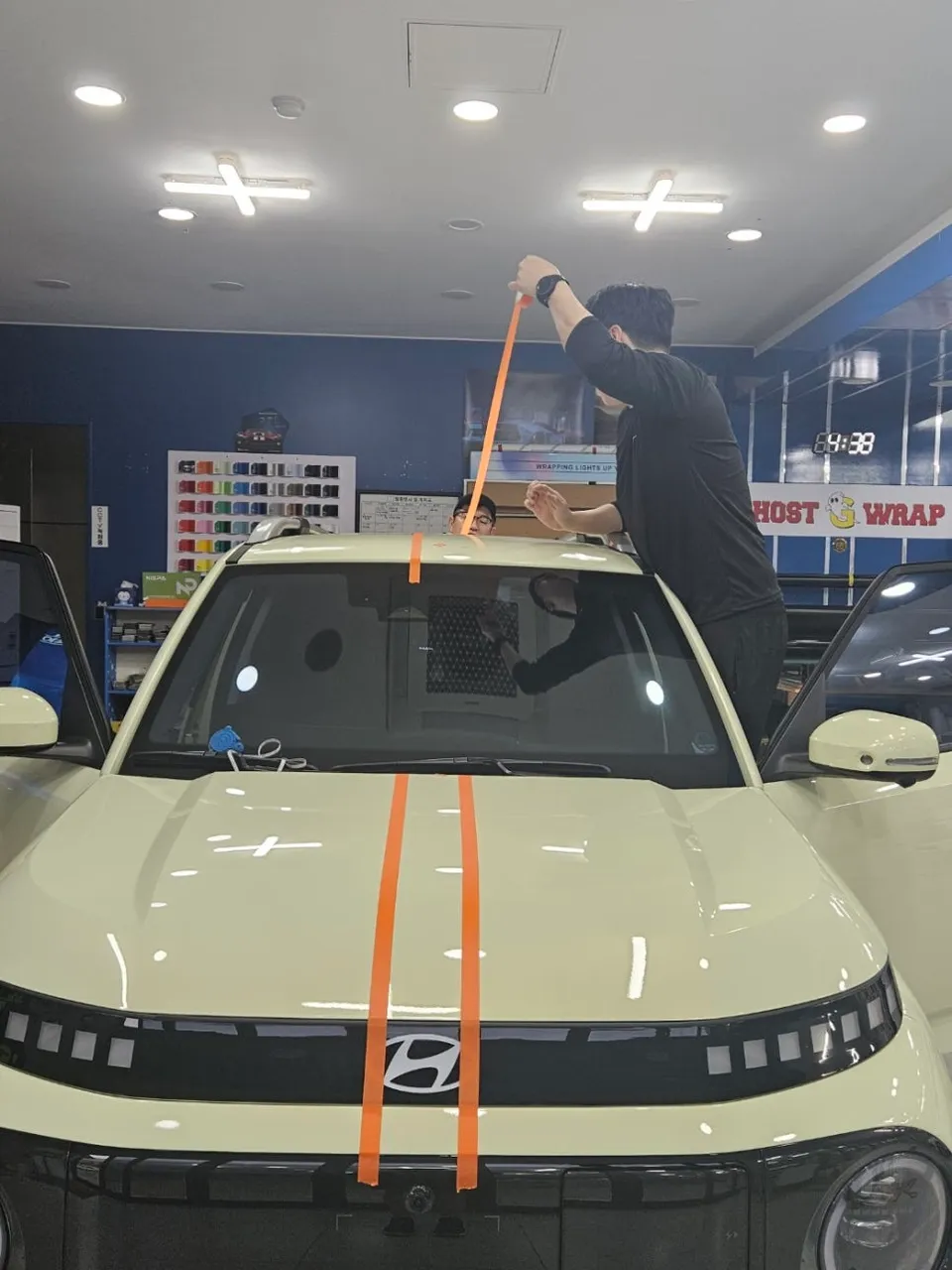 Hyundai Casperのカーラッピング事例|費用目安・仕上がり 施工写真 4-2