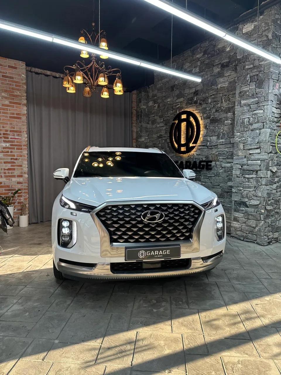 Hyundai Palisadeのカーラッピング事例|費用目安・仕上がり 施工写真 3-1