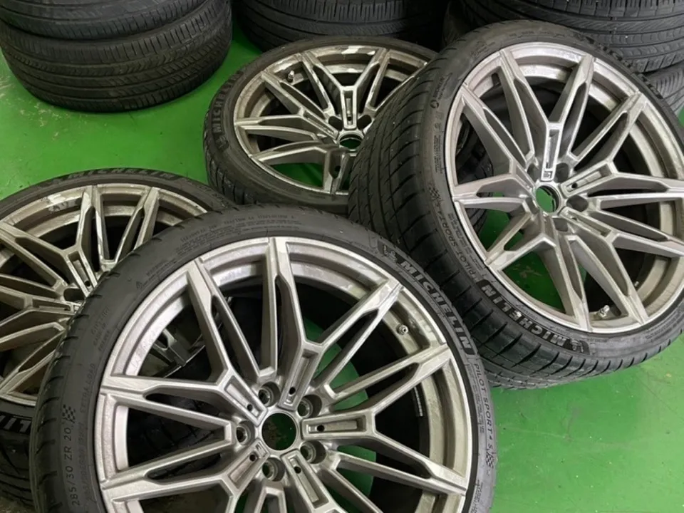 BMW M2 G87 wheel repair - BMW M2 G87 Wheel Refinishing Review — Gloss Black 930M Finish photo 6