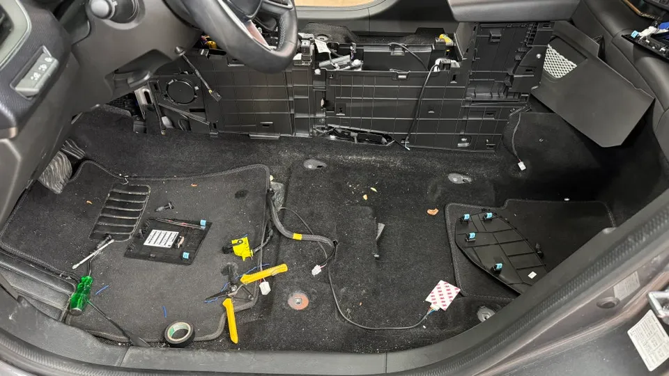 Renault XM3 seat ventilation installation result