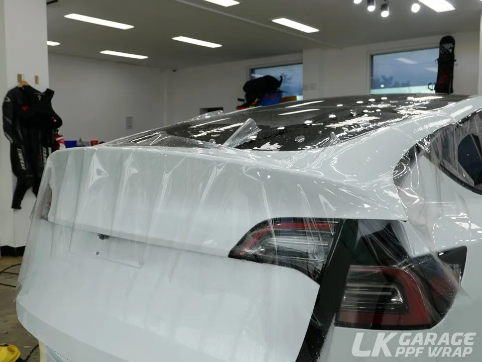 Tesla Model YのPPF施工事例|費用目安と仕上がり 施工写真 2-2