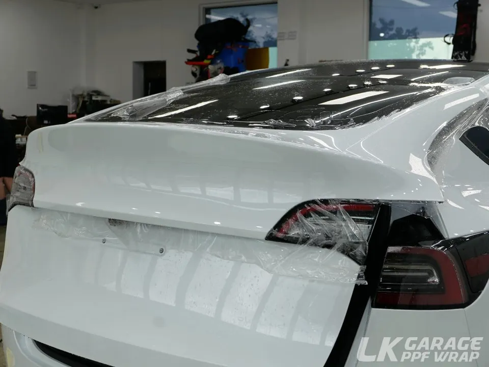 Tesla Model YのPPF施工事例|費用目安と仕上がり 施工写真 3-2