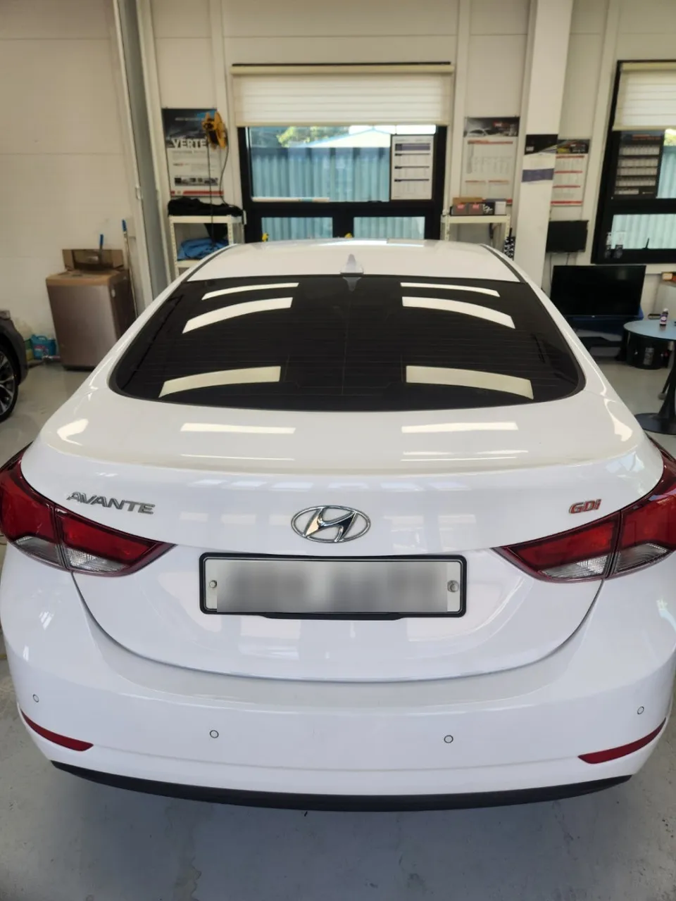 Hyundai Elantraのカーフィルム再施工事例|費用目安・仕上がり 施工写真 2-2