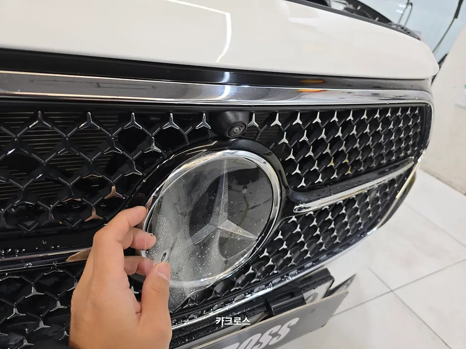メルセデス・ベンツ Eクラス W214 PPF施工事例|費用目安・仕上がり 施工写真 2-1