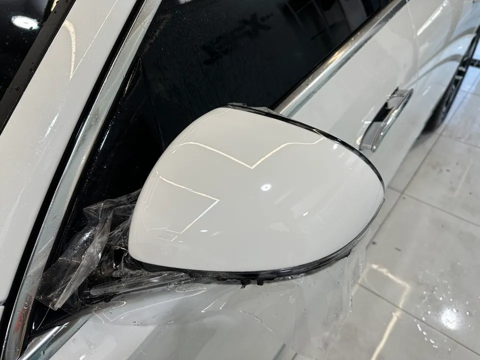 メルセデス・ベンツ Eクラス W214 PPF施工事例|費用目安・仕上がり 施工写真 1-2