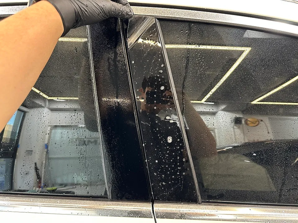 メルセデス・ベンツ Eクラス W214 PPF施工事例|費用目安・仕上がり 施工写真 2-3