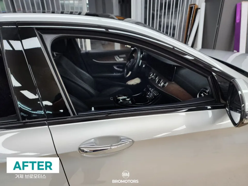 Mercedes-Benz E-Class W213のカーラッピング事例 施工写真 5