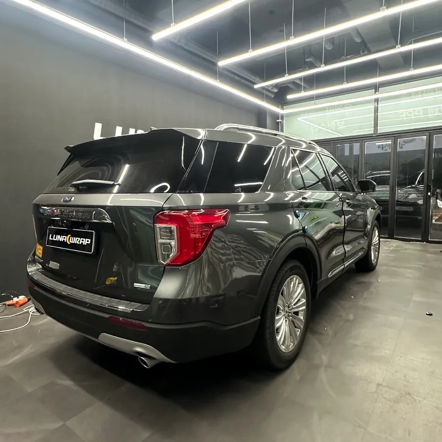Ford ExplorerのPPF施工事例|飛び石傷から愛車を保護 施工写真 3-1
