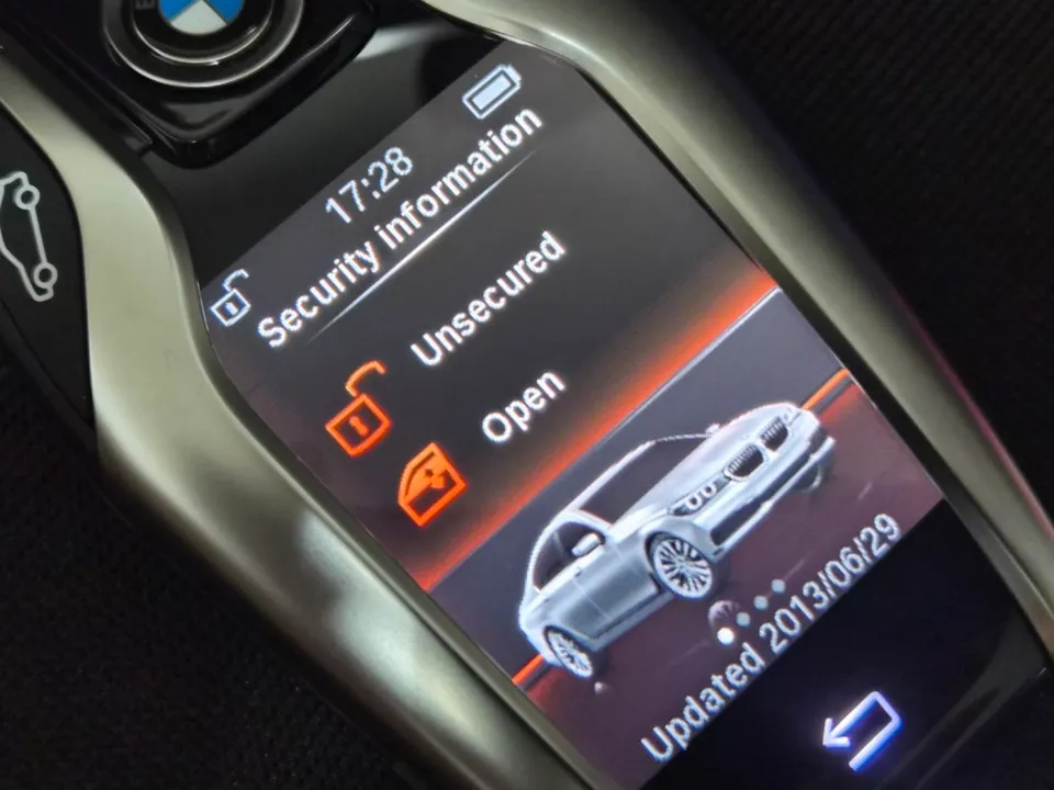BMW 5 Series G30 oem options - BMW 5 Series G30 OEM Options Review: Key Fob Restoration photo 4