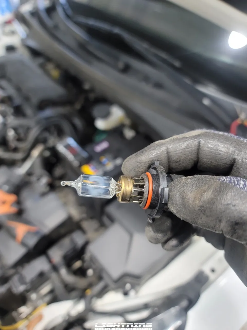 Hyundai Elantraのカーフィルム施工事例｜費用目安・仕上がり 施工写真 1-2