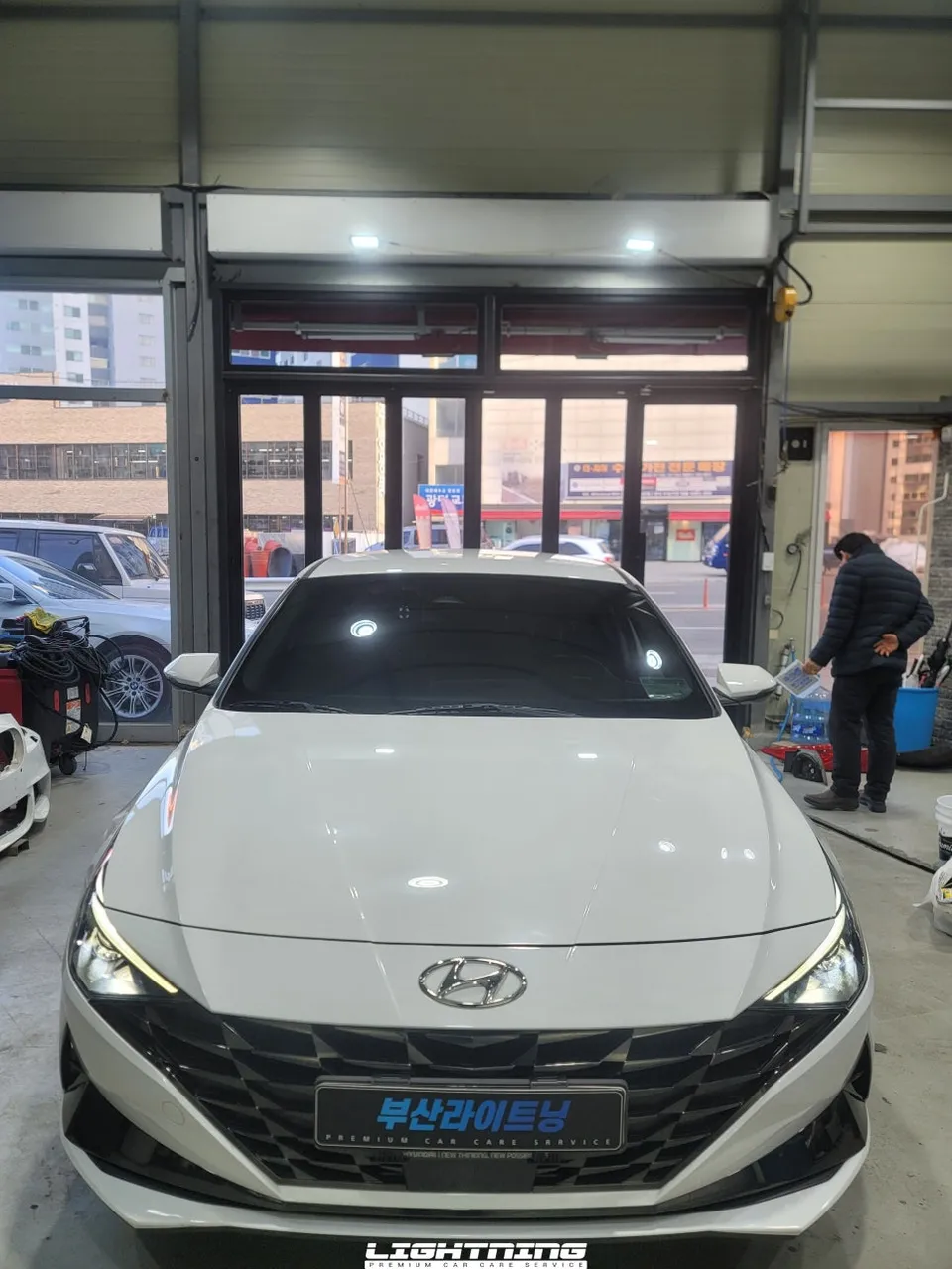 Hyundai Elantraのカーフィルム施工事例｜費用目安・仕上がり 施工写真 2-3