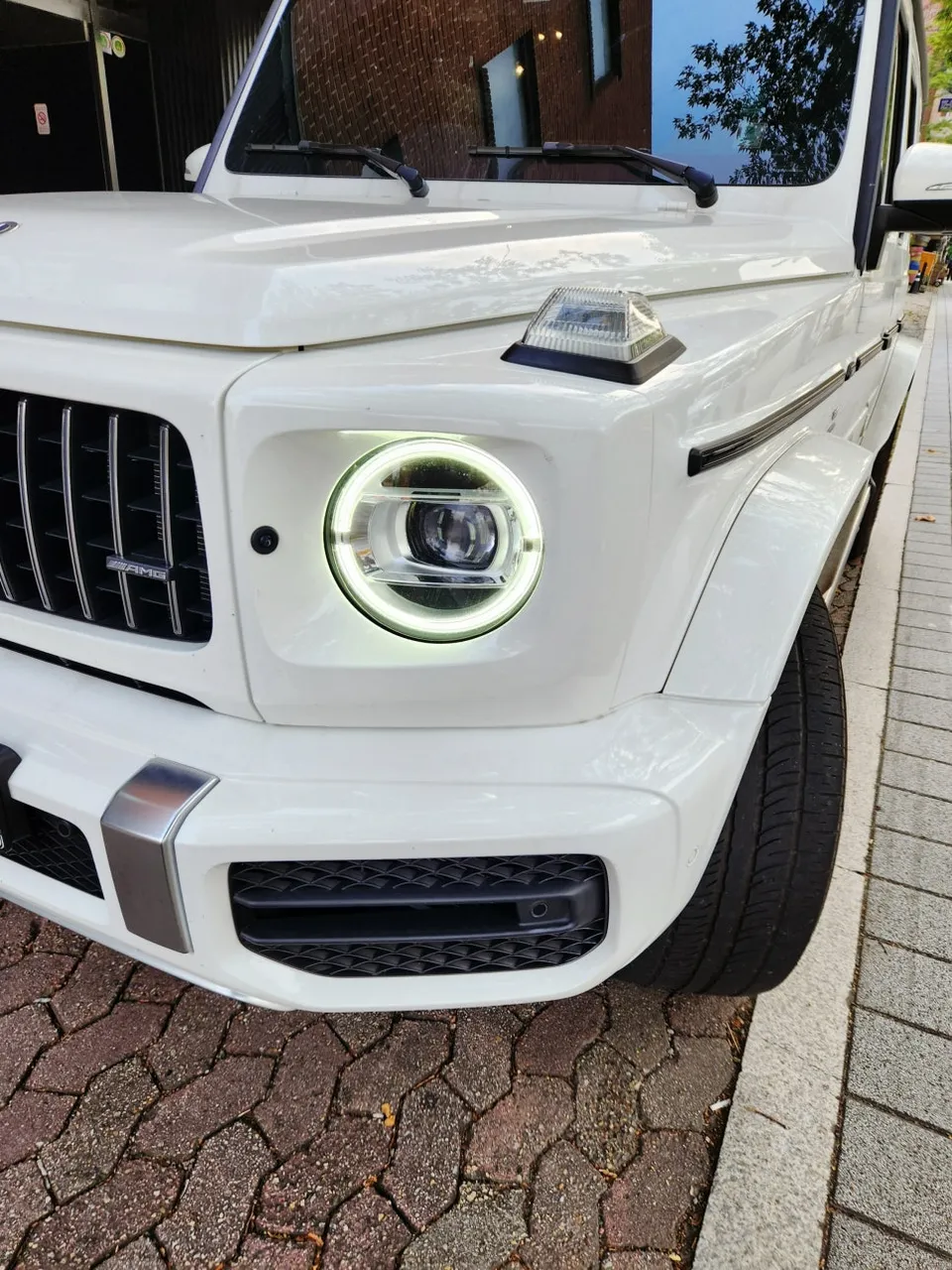 Mercedes-Benz G-Wagonのカーフィルム施工事例|費用目安・仕上がり 施工写真 1-2