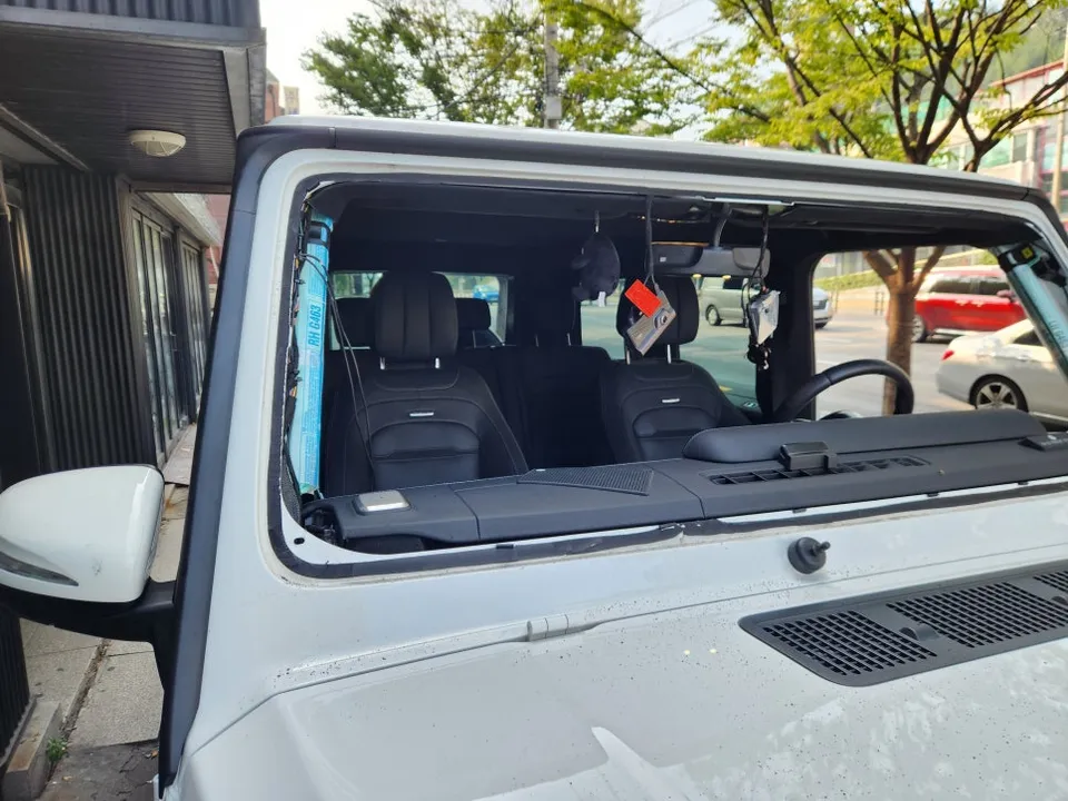 Mercedes-Benz G-Wagonのカーフィルム施工事例|費用目安・仕上がり 施工写真 2-3