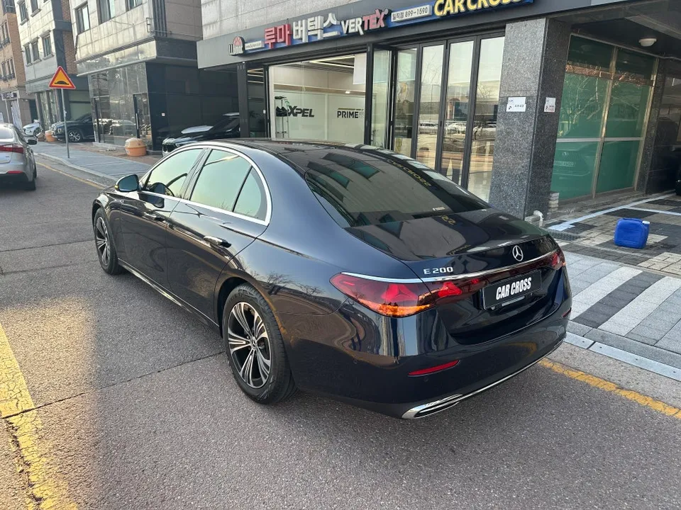 Mercedes-Benz Eクラス W213 PPF施工事例|費用目安・仕上がり 施工写真 2-1