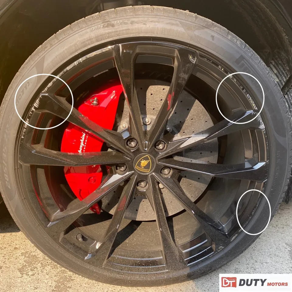 Lamborghini Urusのホイールリペア・塗装事例 施工写真 2