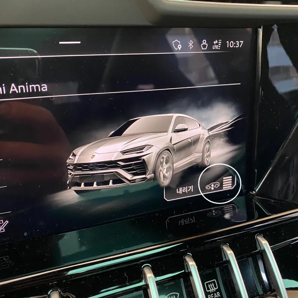 Lamborghini Urusのホイールリペア・塗装事例 施工写真 4