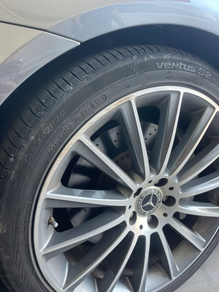 Mercedes-Benz S-Class W222のホイールリペア・塗装事例 施工写真 5